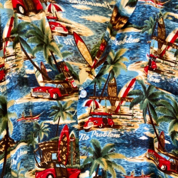 VTG Arena Hawaiian Button Up - Picture 8 of 8